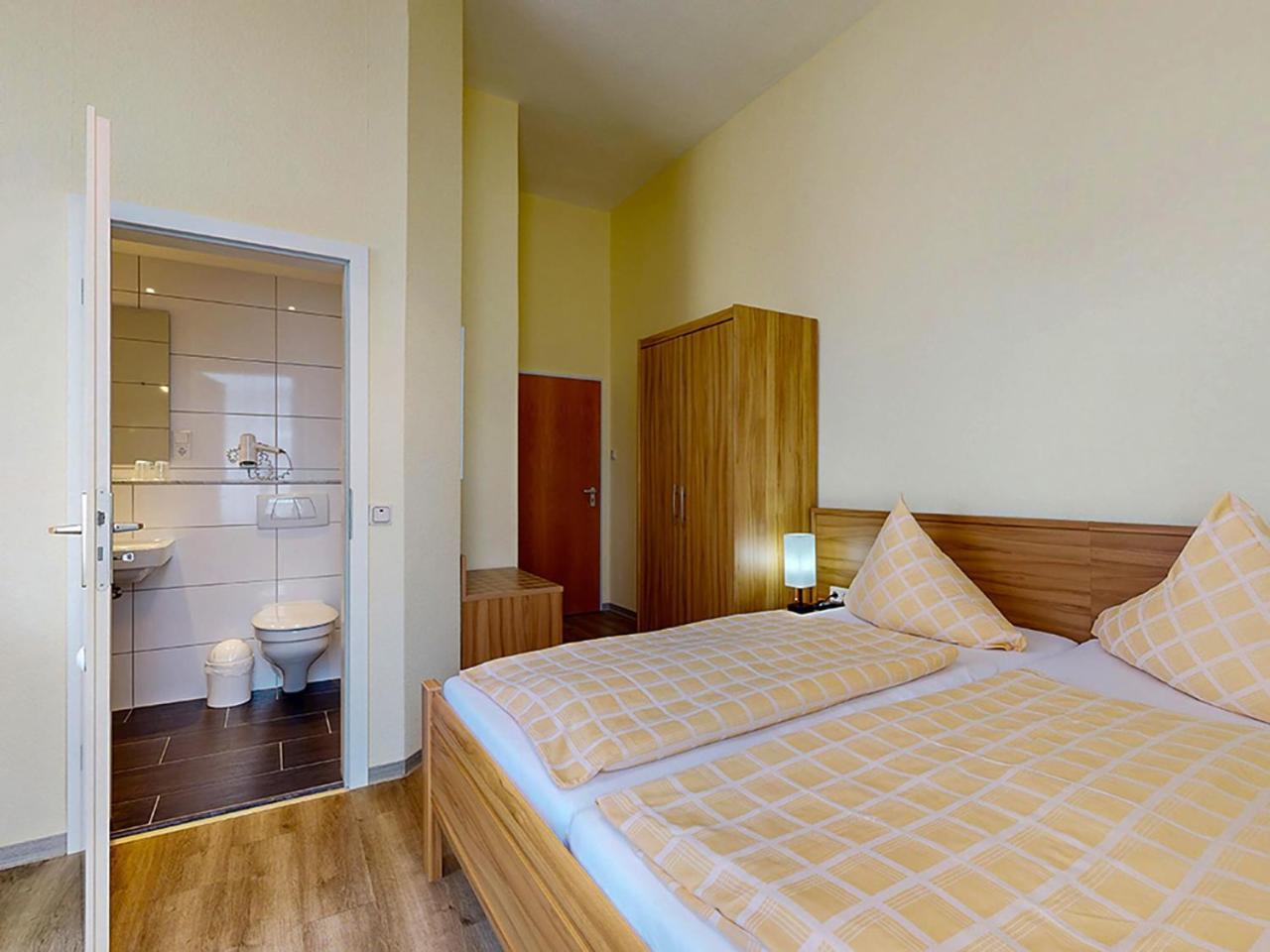 Hotel Graf Waldersee Боркум Екстериор снимка