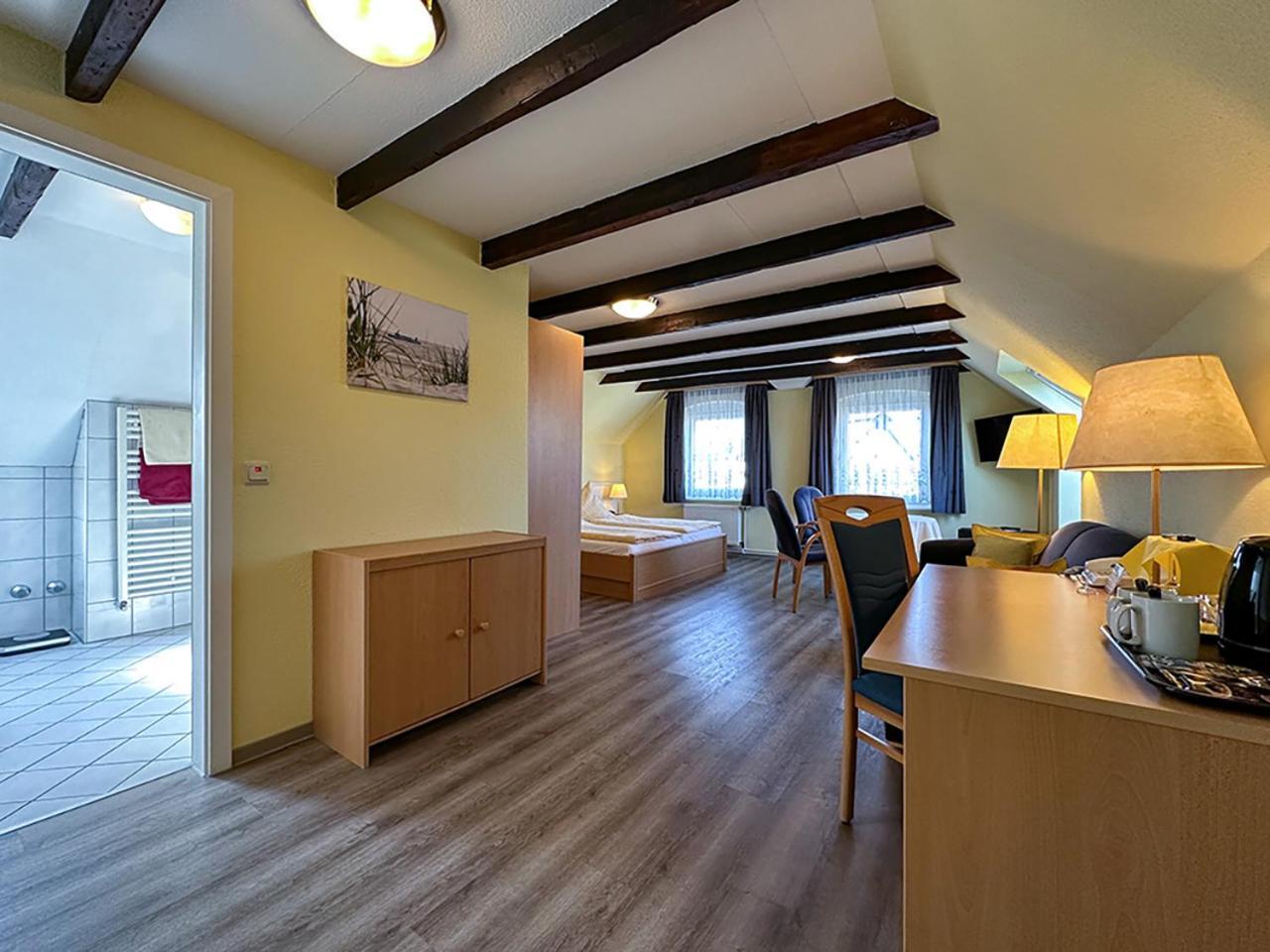 Hotel Graf Waldersee Боркум Екстериор снимка