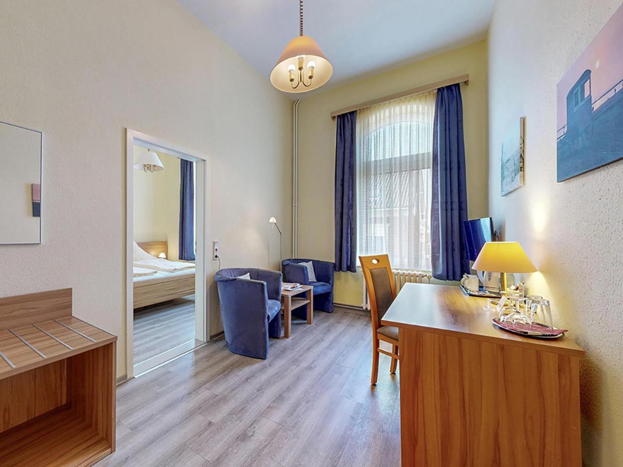 Hotel Graf Waldersee Боркум Екстериор снимка