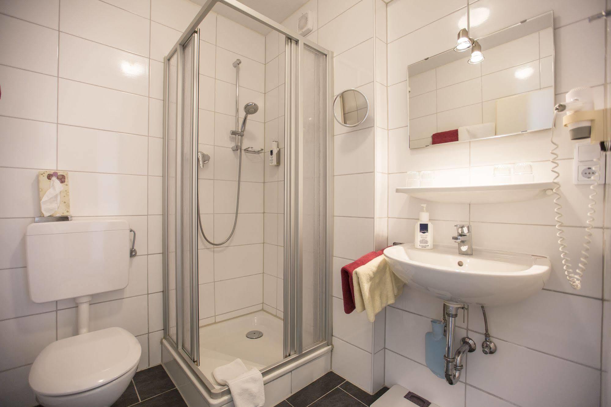 Hotel Graf Waldersee Боркум Екстериор снимка