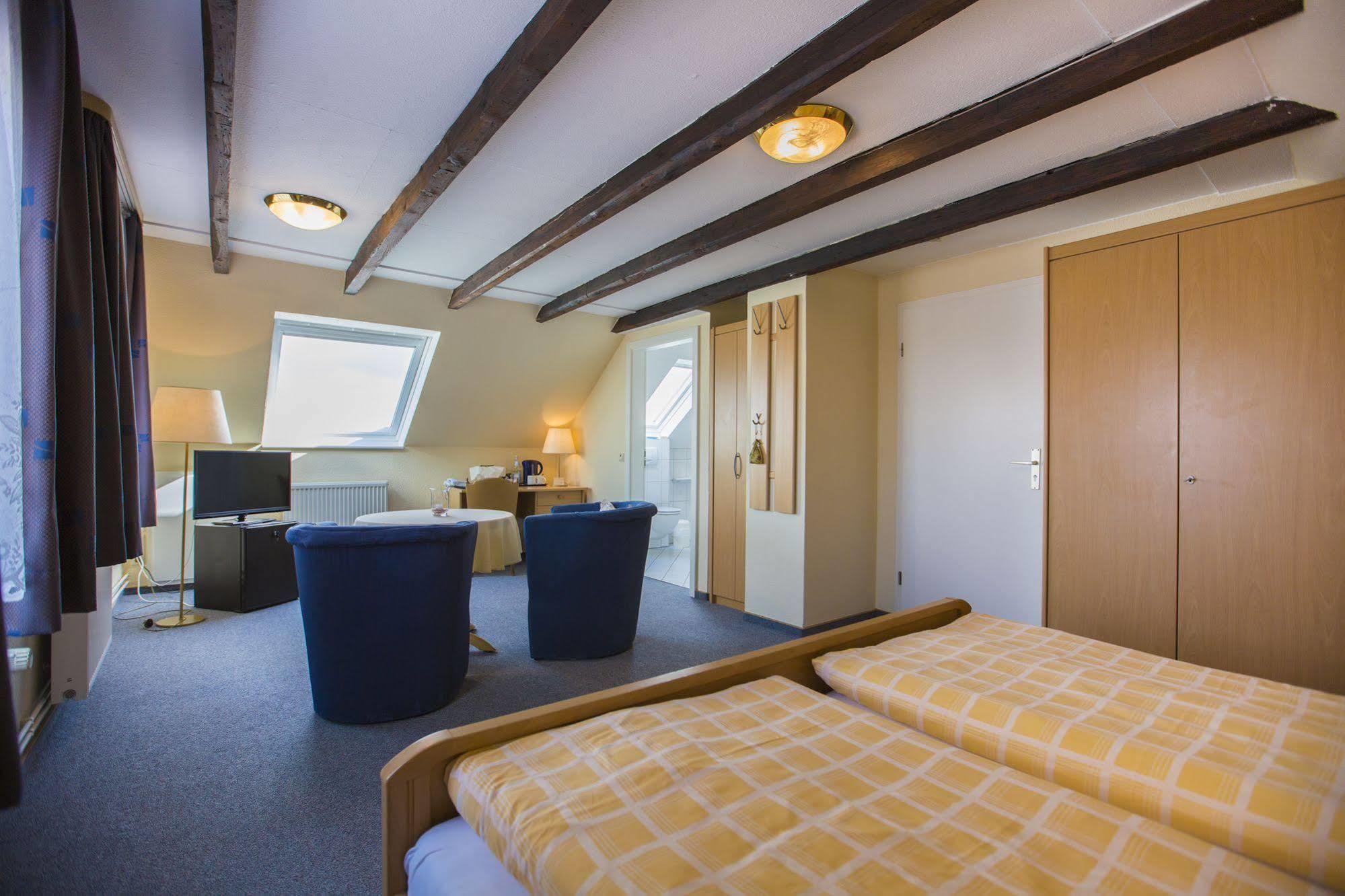 Hotel Graf Waldersee Боркум Екстериор снимка