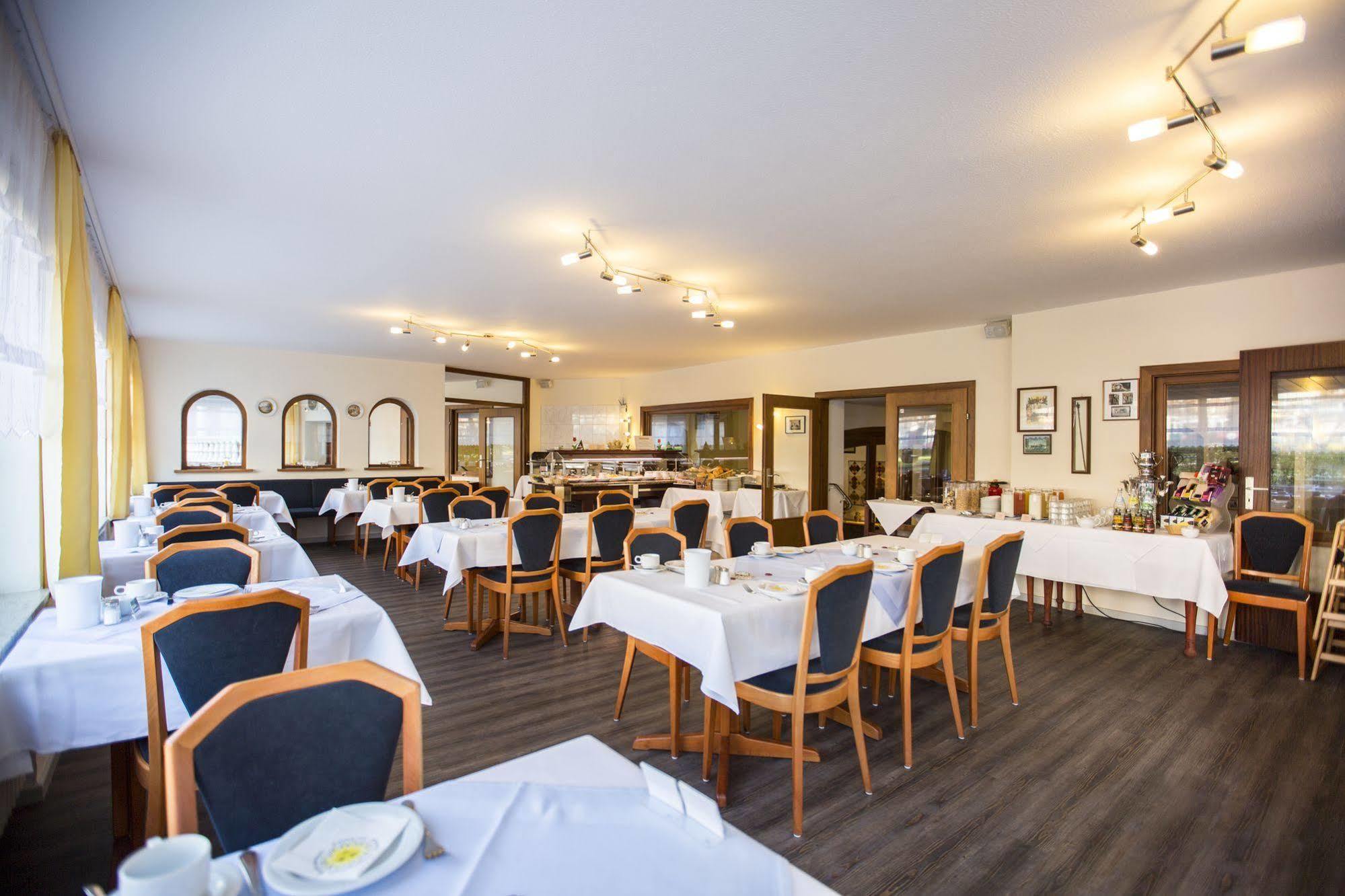 Hotel Graf Waldersee Боркум Екстериор снимка